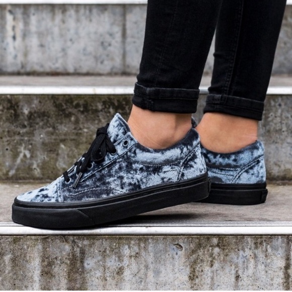 vans blue velvet
